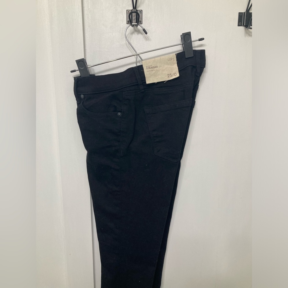 LOFT 25/0 Modern Straight Black Jeans